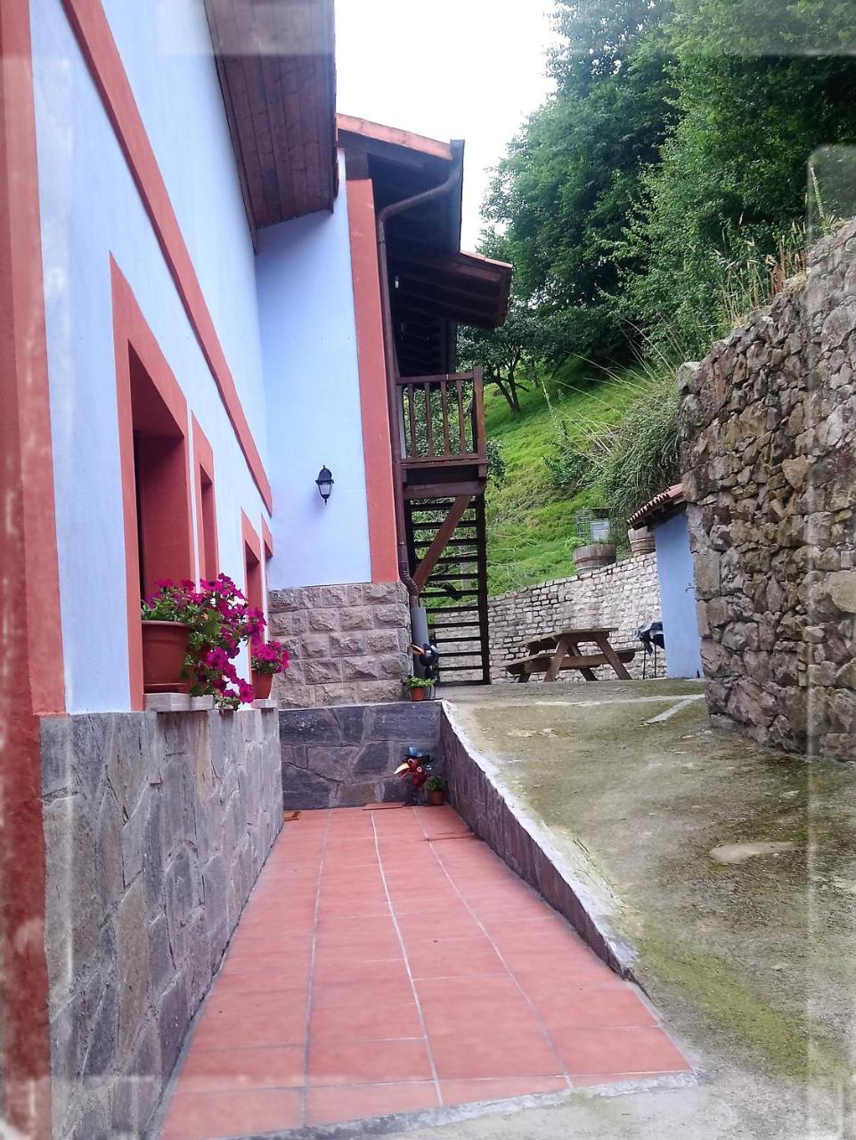 La Besnada Nieda Exterior foto
